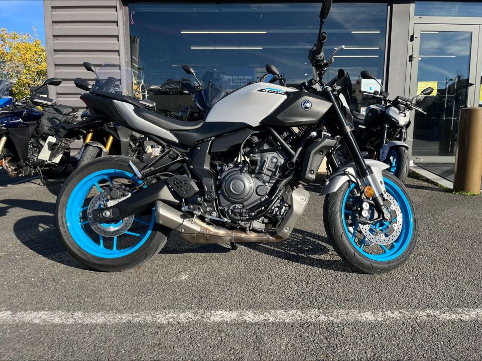 YAMAHA MT-07 0