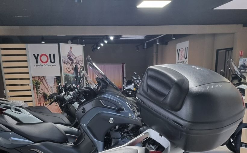 YAMAHA XJ 6  S DIVERSION 4