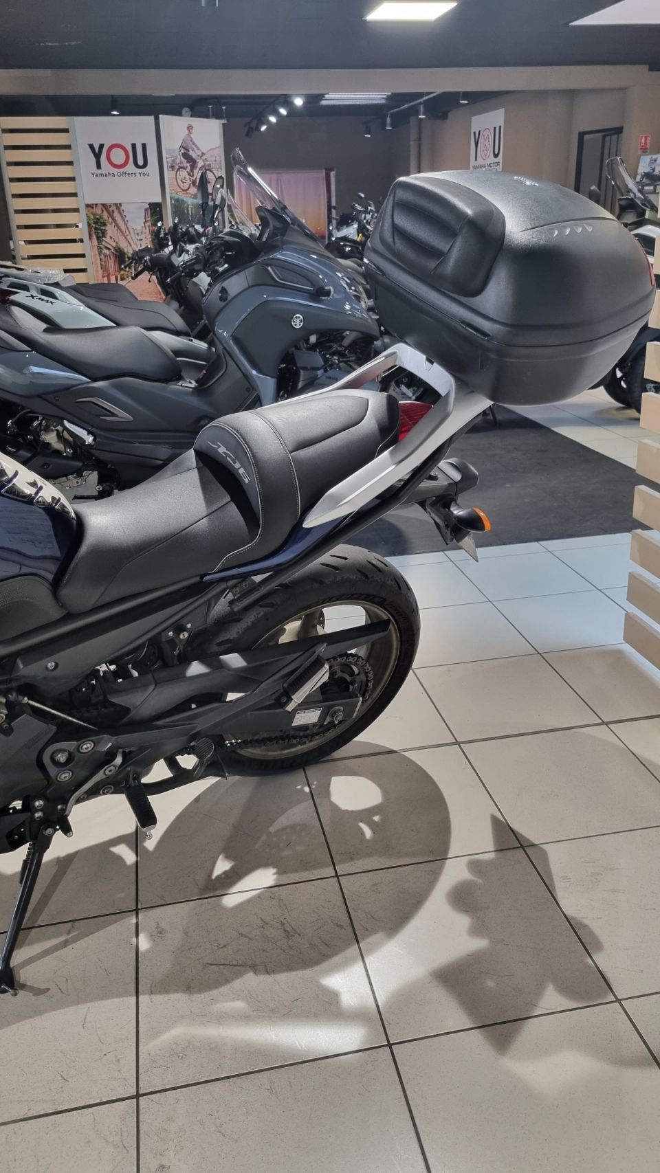 YAMAHA XJ 6  S DIVERSION 4