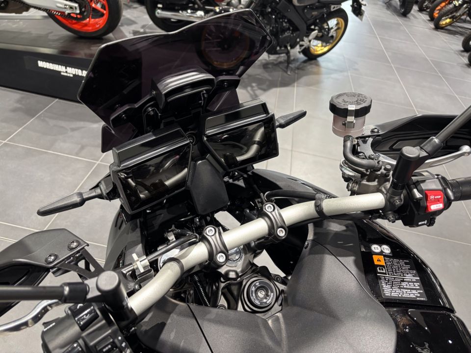 YAMAHA TRACER 900 10