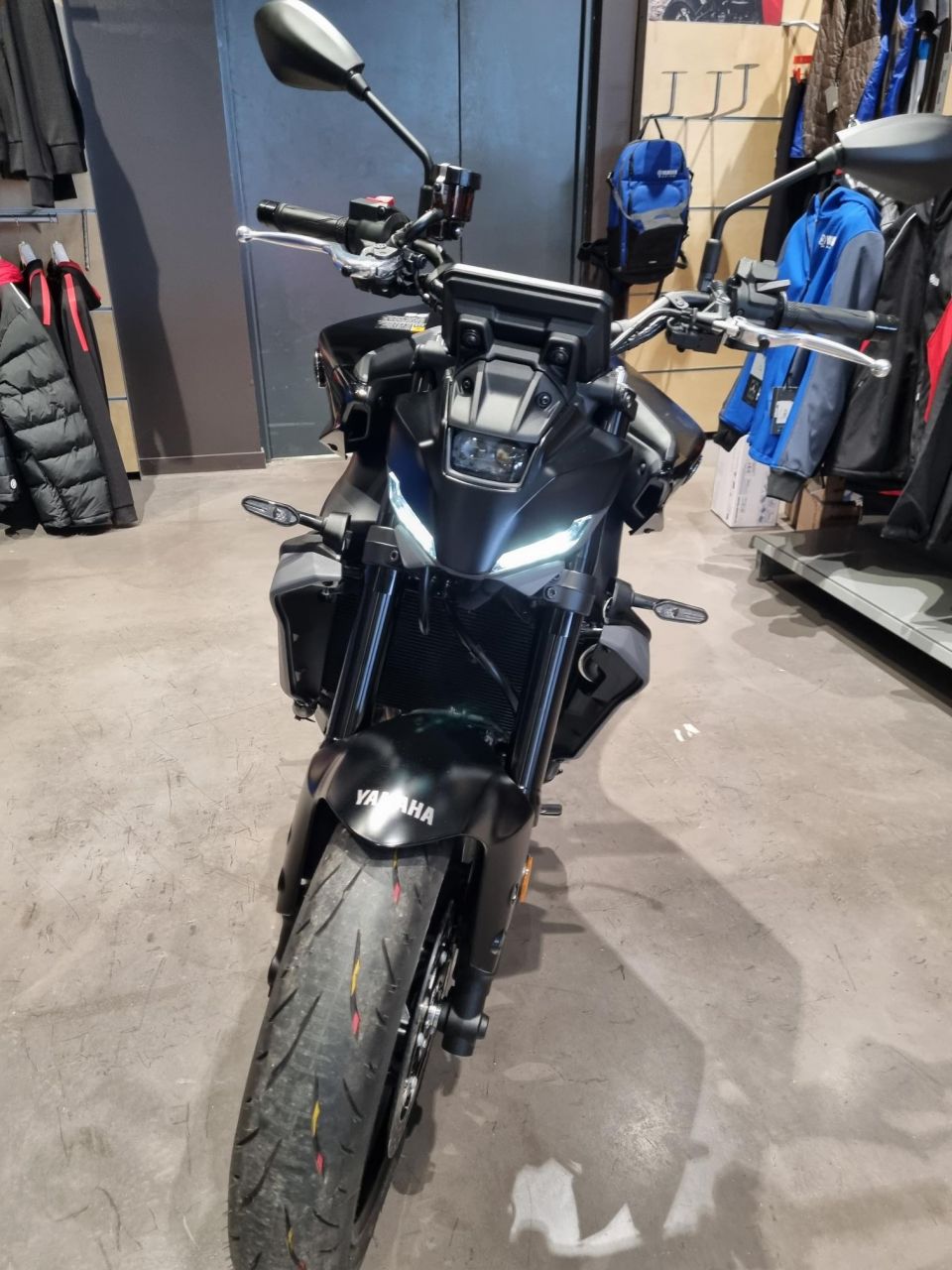 YAMAHA MT-09 2