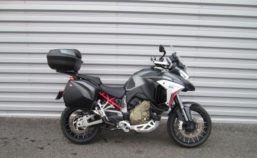 DUCATI MULTISTRADA V4 S 1