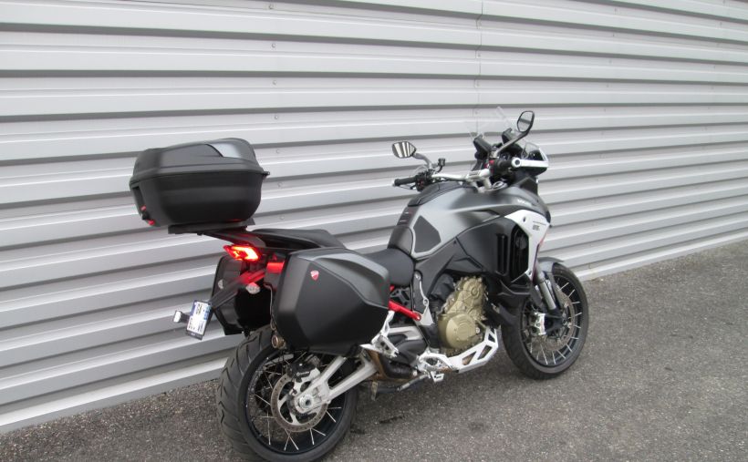 DUCATI MULTISTRADA V4 S 2