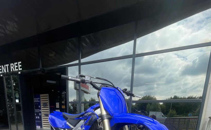 YAMAHA YZ250F 4
