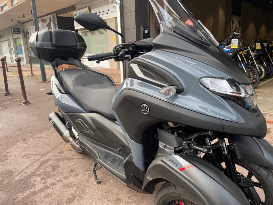 YAMAHA TRICITY 300 1