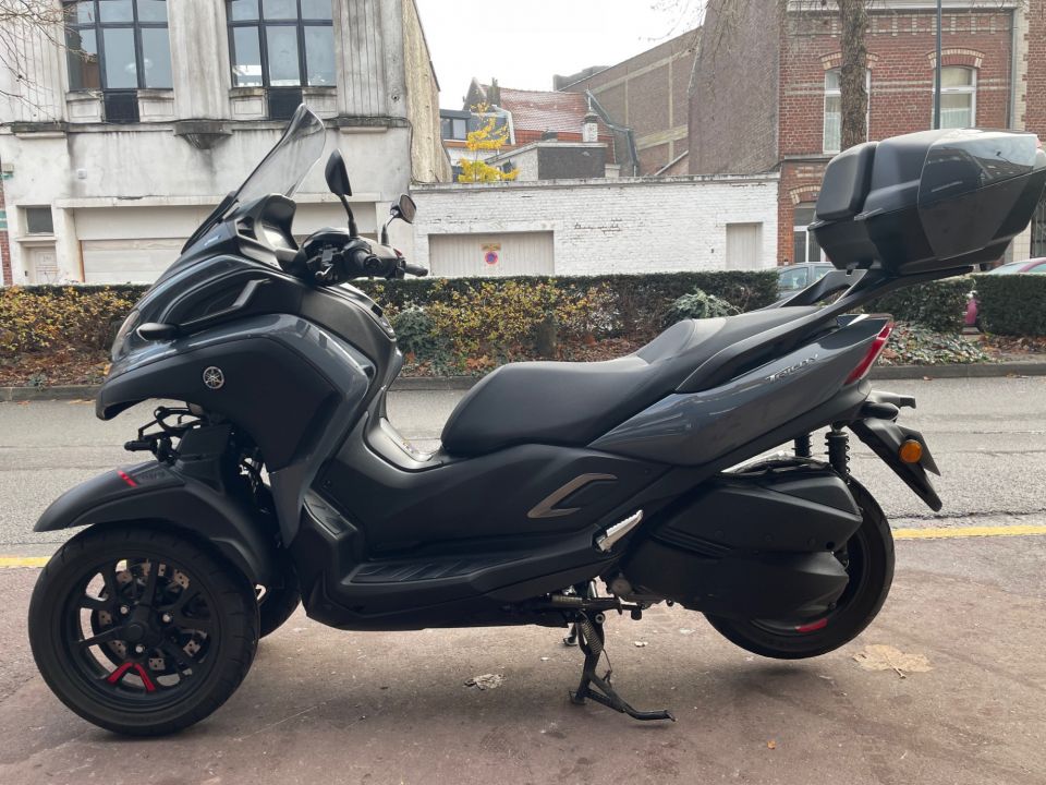 YAMAHA TRICITY 300 4