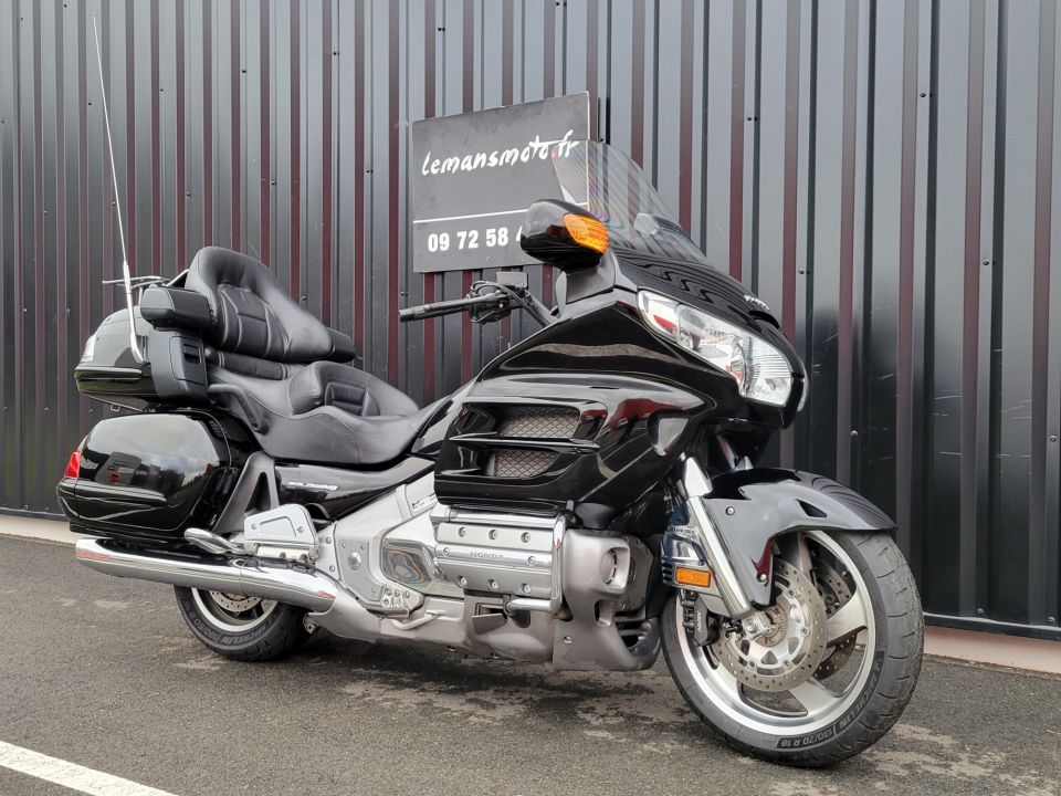 HONDA GL1800 GOLDWING 35