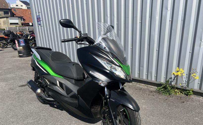 KAWASAKI J300 2
