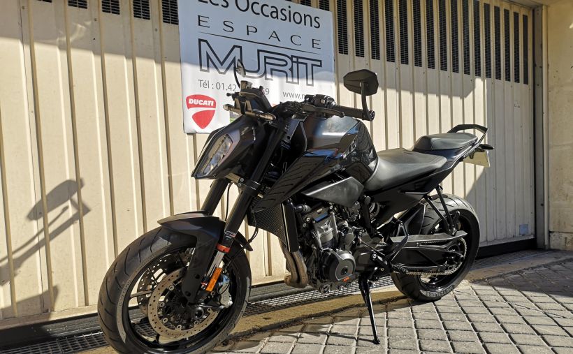 KTM 890 DUKE L 8