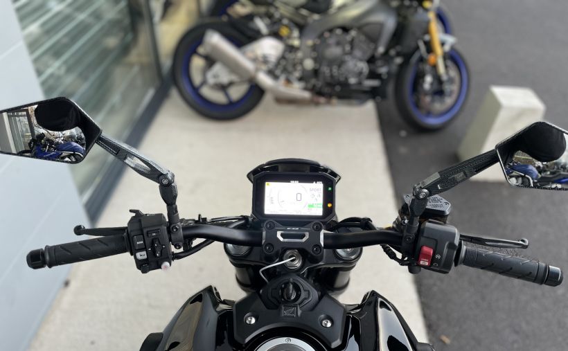 HONDA CB 1000 R 6