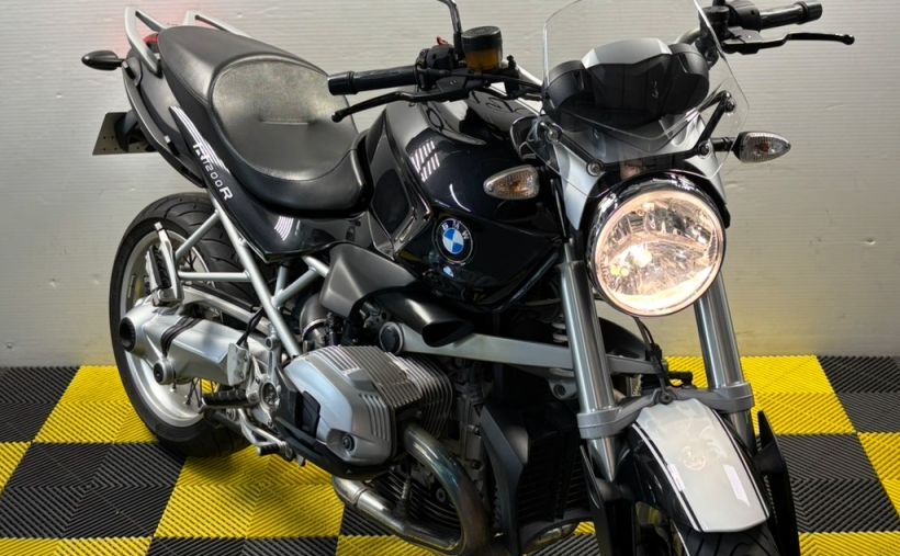 BMW R 1200 R 8