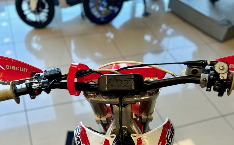 TM CROSS 6