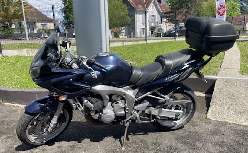 YAMAHA FZ6 600 FAZER S2 1