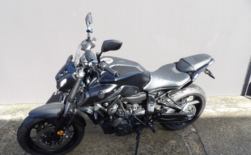 YAMAHA MT-07 (47.5CV) 4
