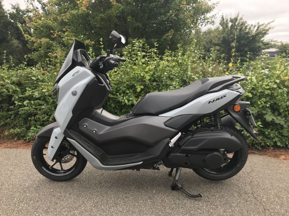 YAMAHA NMAX 125 TECH MAX 8