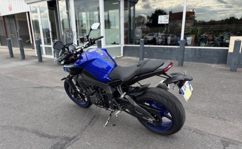 YAMAHA MT-10 15