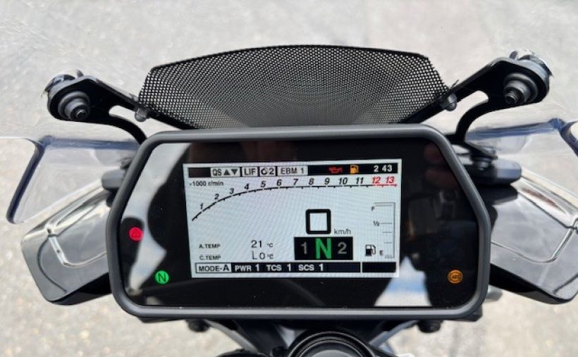 YAMAHA MT-10 25