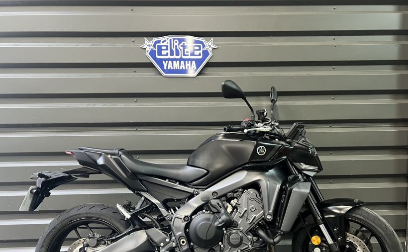 YAMAHA MT-09  Y-AMT 0
