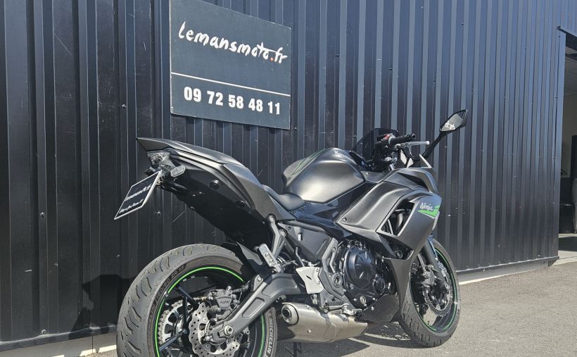 KAWASAKI NINJA 650 5