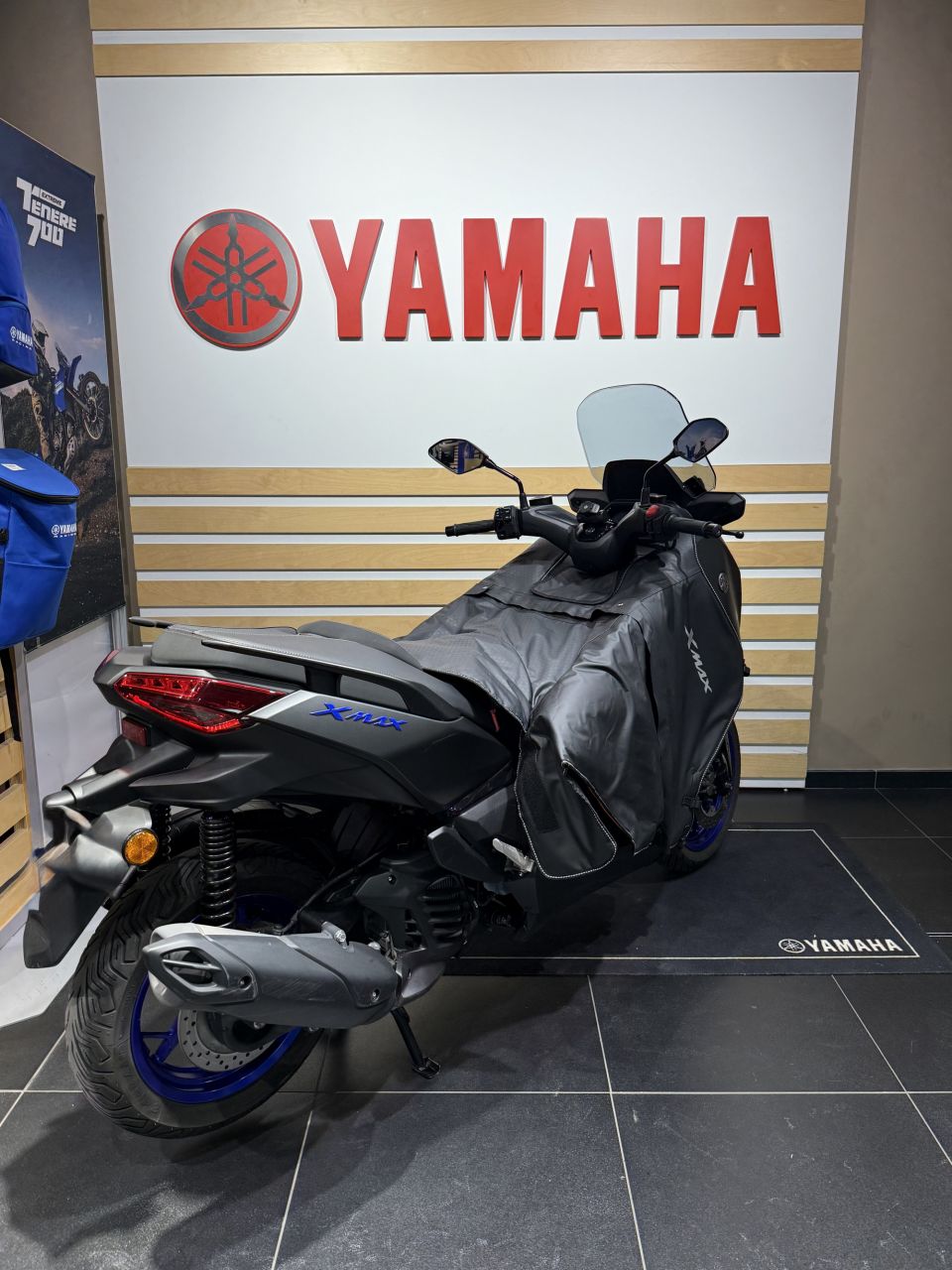 YAMAHA XMAX 125 2