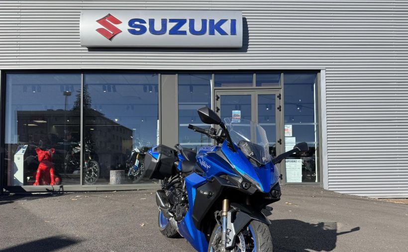 SUZUKI GSX-S 1000 GT 2