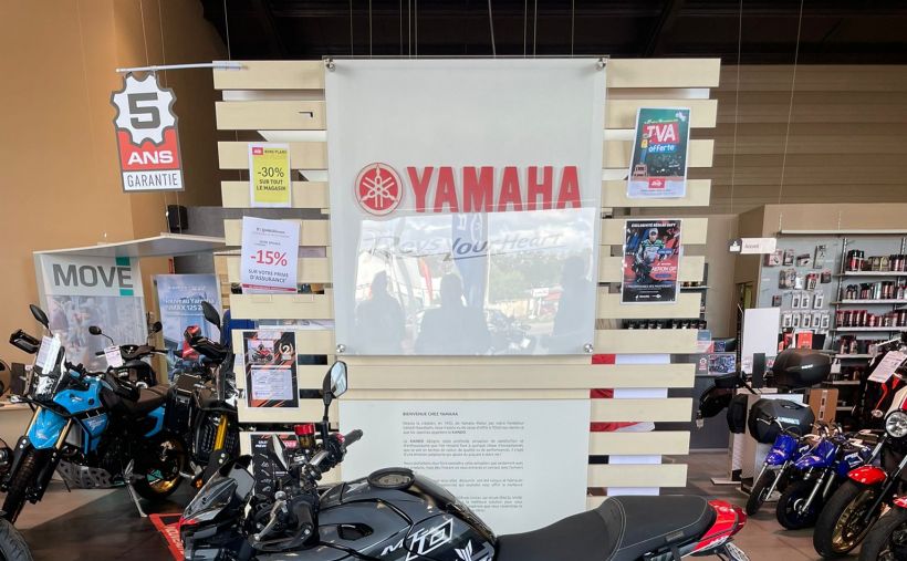 YAMAHA MT-10 4