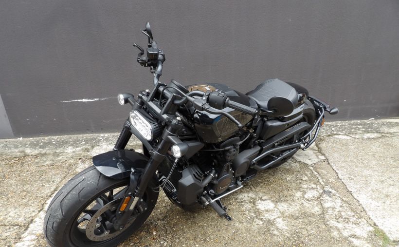 HARLEY-DAVIDSON SPORTSTER 1250 S 2