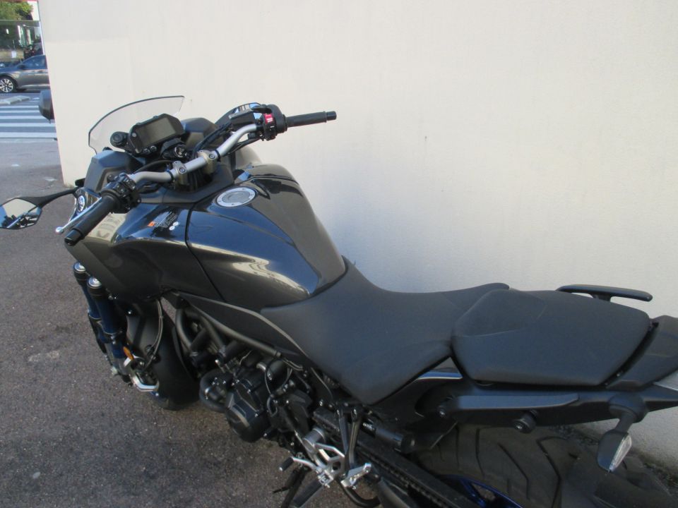 YAMAHA NIKEN 850 GT 4