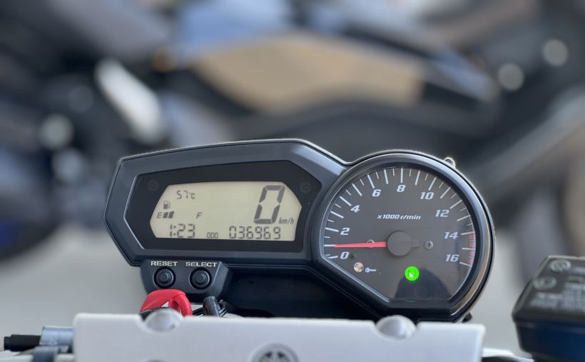 YAMAHA FZ6 600 FAZER S2 7