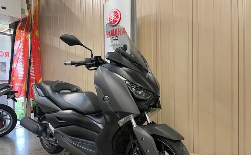 YAMAHA X-MAX 125 0