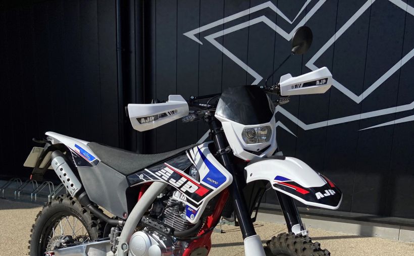 AJP SPR 125 ENDURO 1