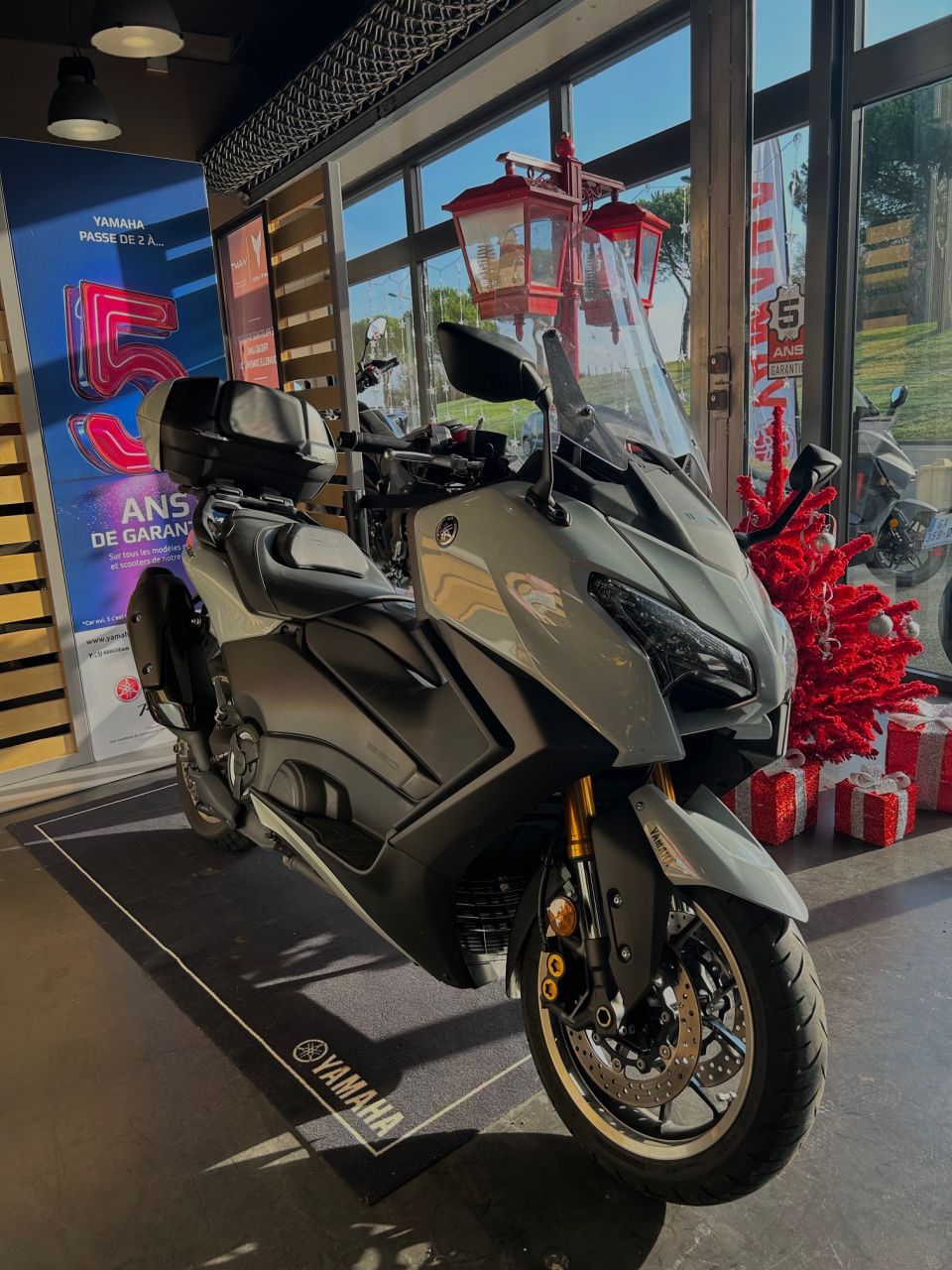 YAMAHA XP T-MAX 560 TECH MAX 1