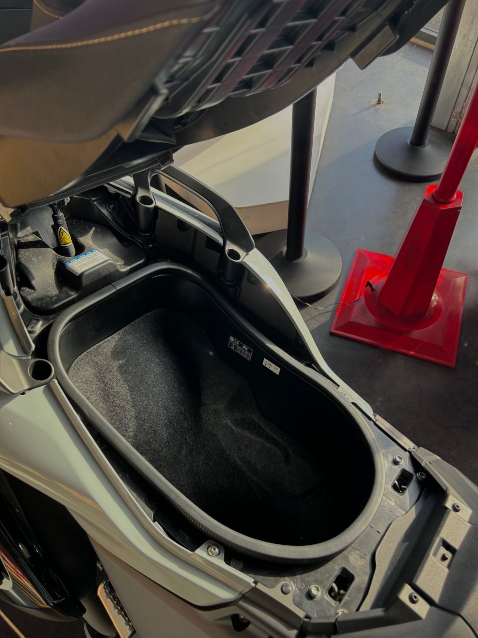 YAMAHA XP T-MAX 560 TECH MAX 4