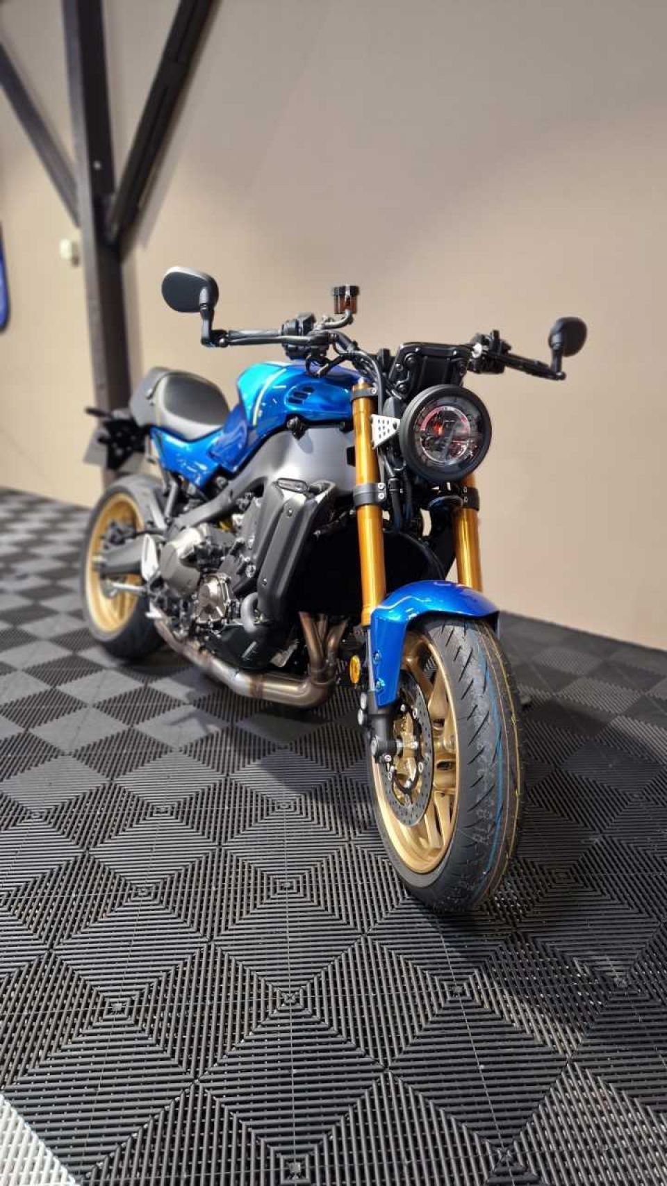 YAMAHA XSR 900 2