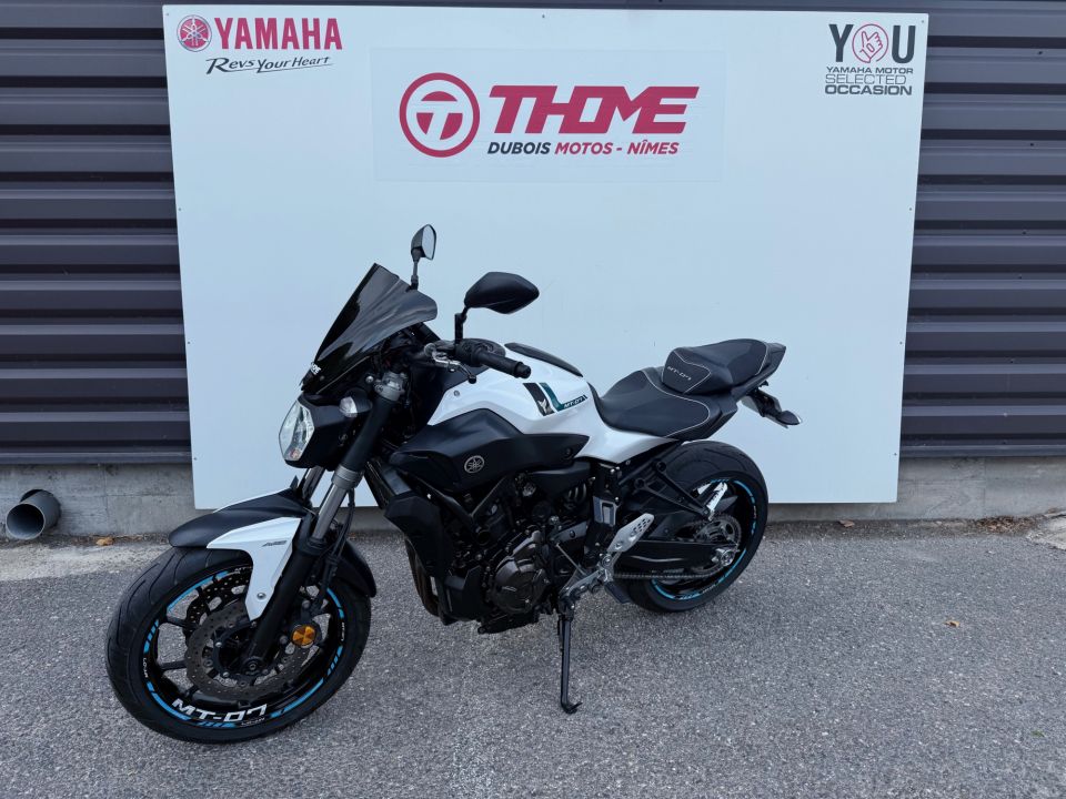 YAMAHA MT-07 (47.5CV) 3