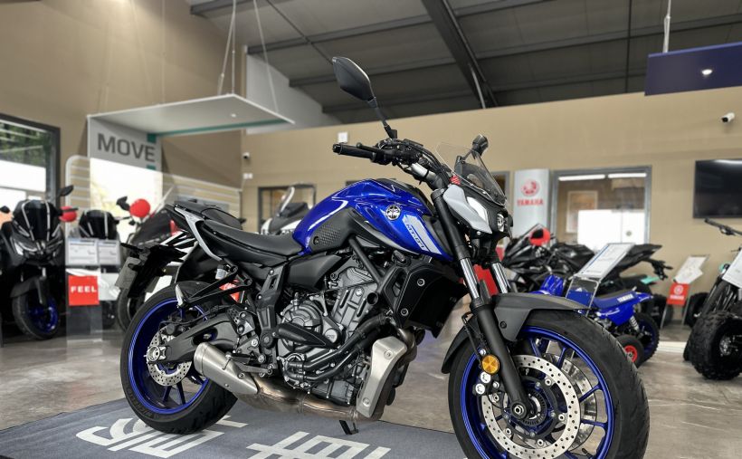 YAMAHA MT-07 1