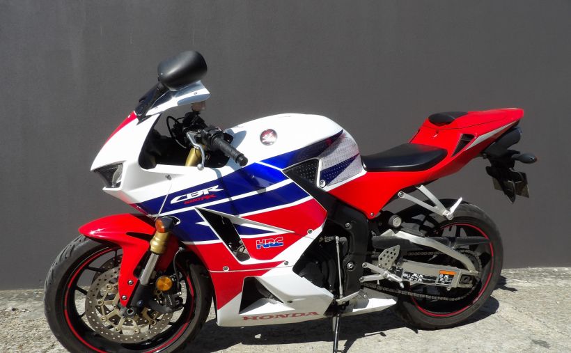 HONDA CBR 600 RR 6
