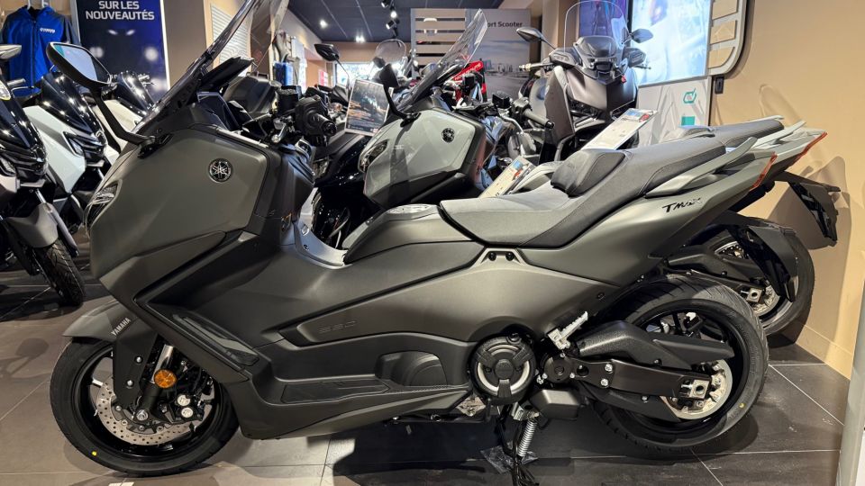 YAMAHA XP T-MAX 560 0