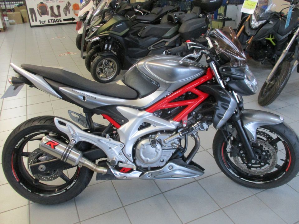 SUZUKI GLADIUS 650 20