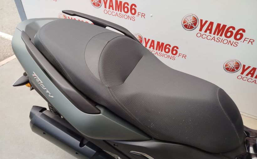 YAMAHA TRICITY 300 8