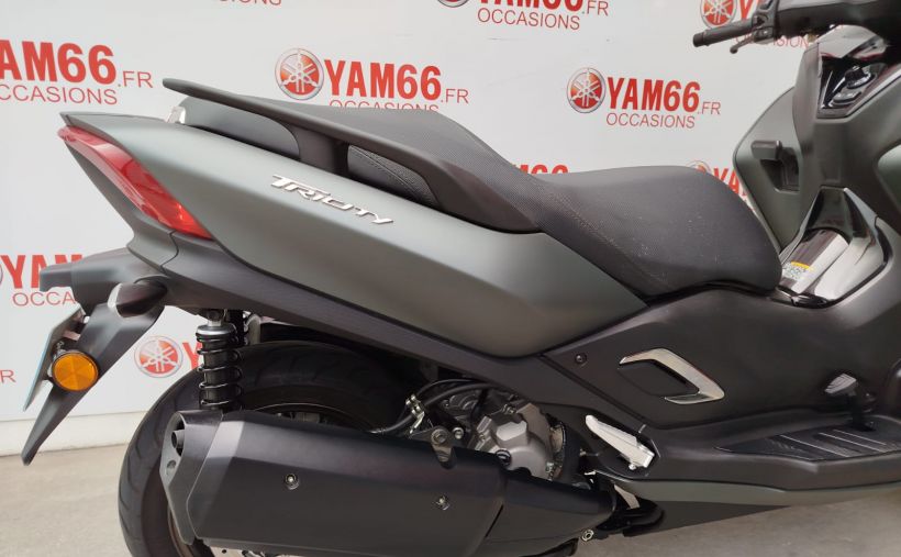 YAMAHA TRICITY 300 10