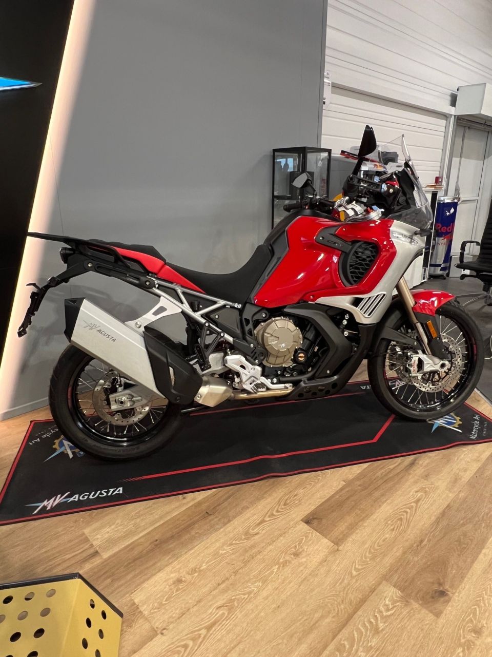 MV AGUSTA LXP ENDURO VELOCE 6