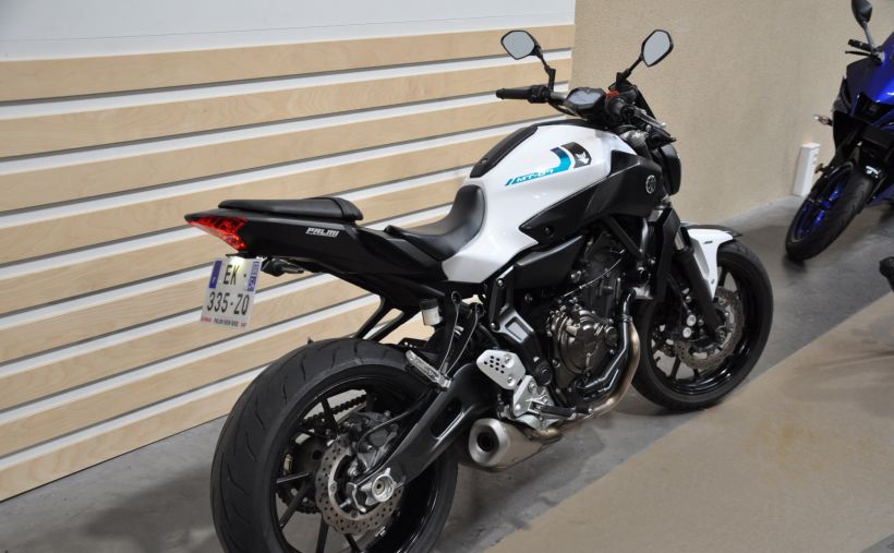 YAMAHA MT-07 (47.5CV) 4