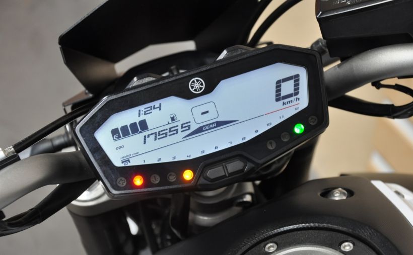 YAMAHA MT-07 (47.5CV) 17