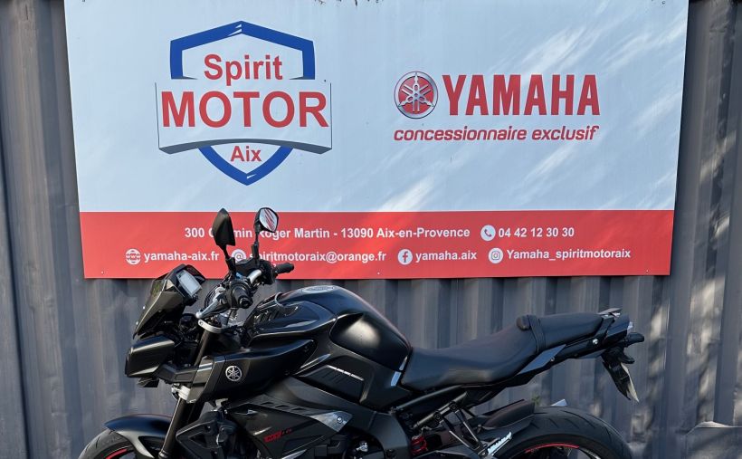 YAMAHA MT-10 2