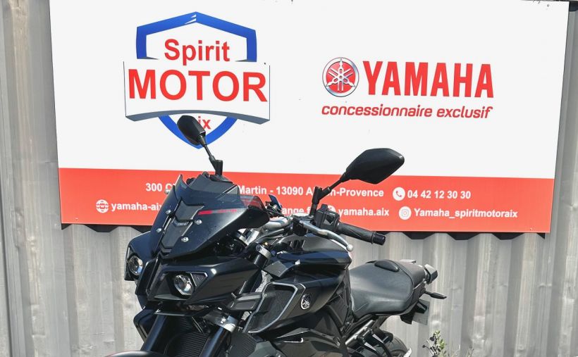 YAMAHA MT-10 0