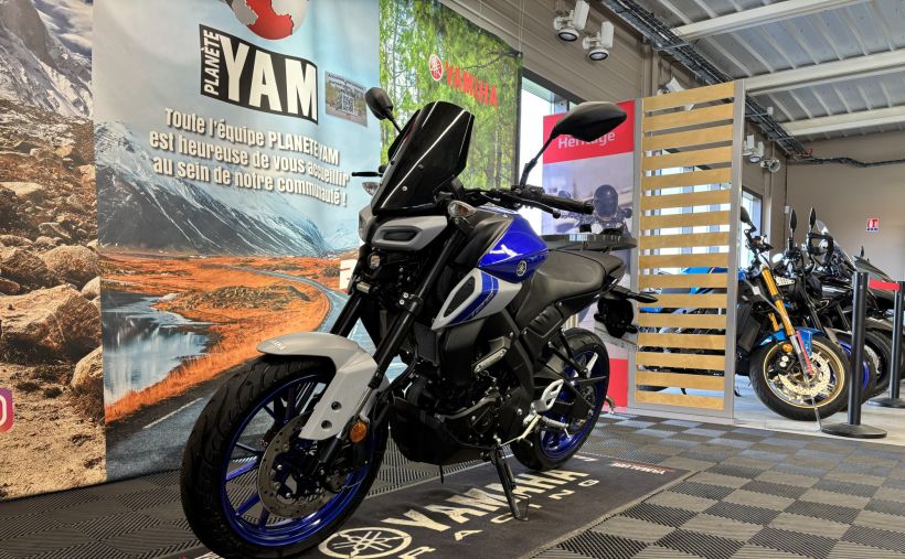YAMAHA MT-125 ABS 6