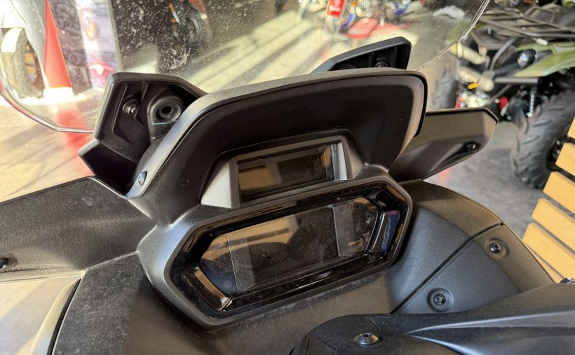 YAMAHA XMAX 300 Tech Max 2