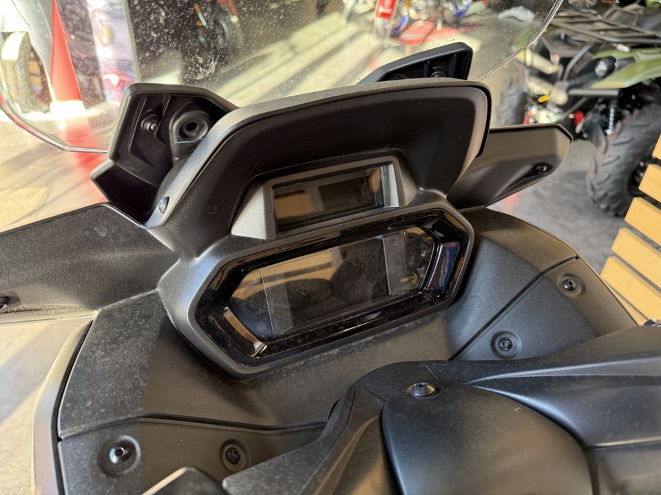 YAMAHA XMAX 300 Tech Max 2