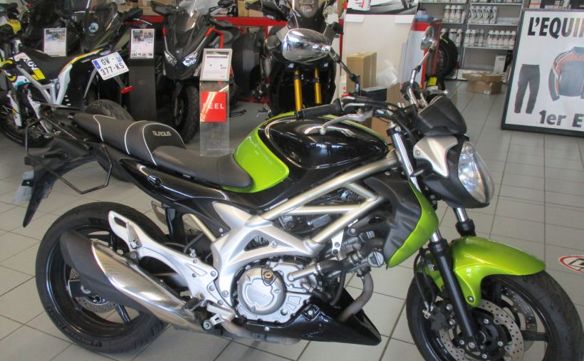SUZUKI GLADIUS 650 10
